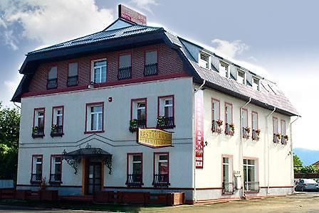 Pensiunea Byblos Piatra Neamţ 外观 照片