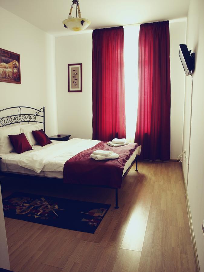 Pensiunea Byblos Piatra Neamţ 外观 照片